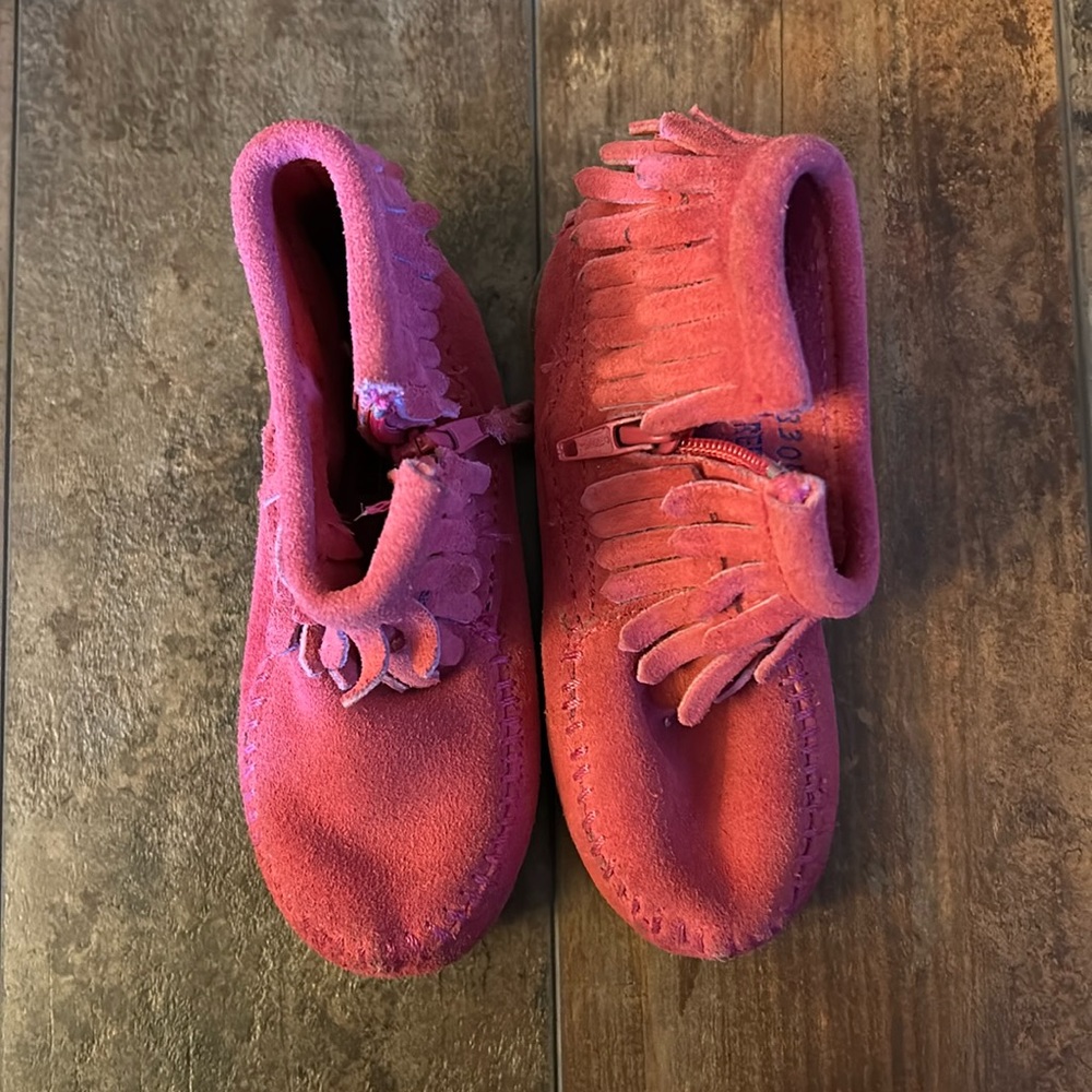 Minnetonka Baby Fringe Boots